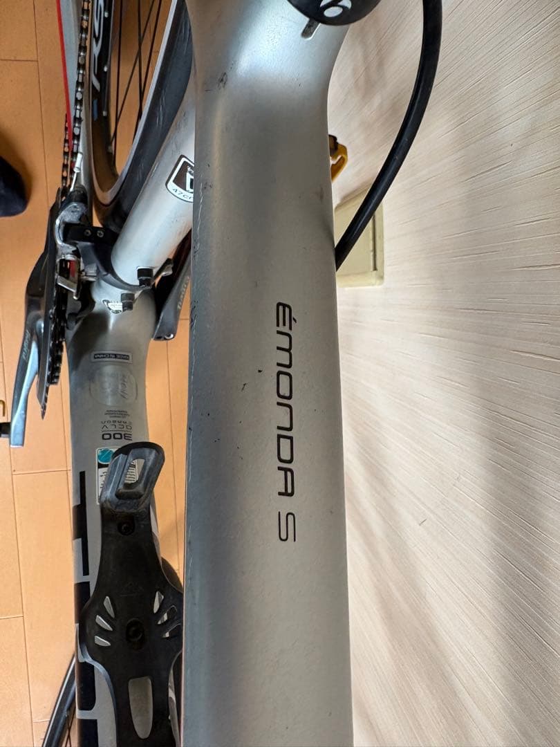 Trek ロードバイク emonda s カーボン 軽い、約９kg