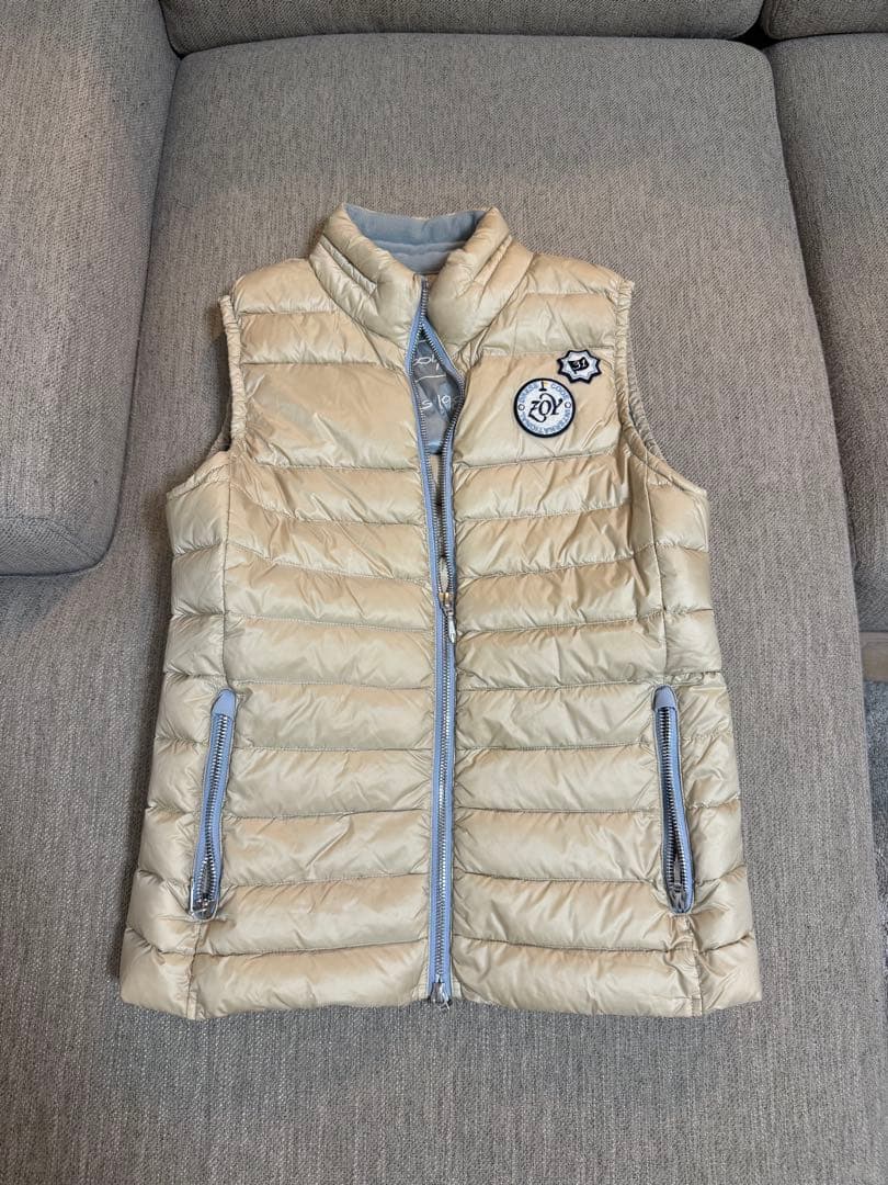【美品】ZOY ゴルフ ダウンベスト サイズ36 ベージュ