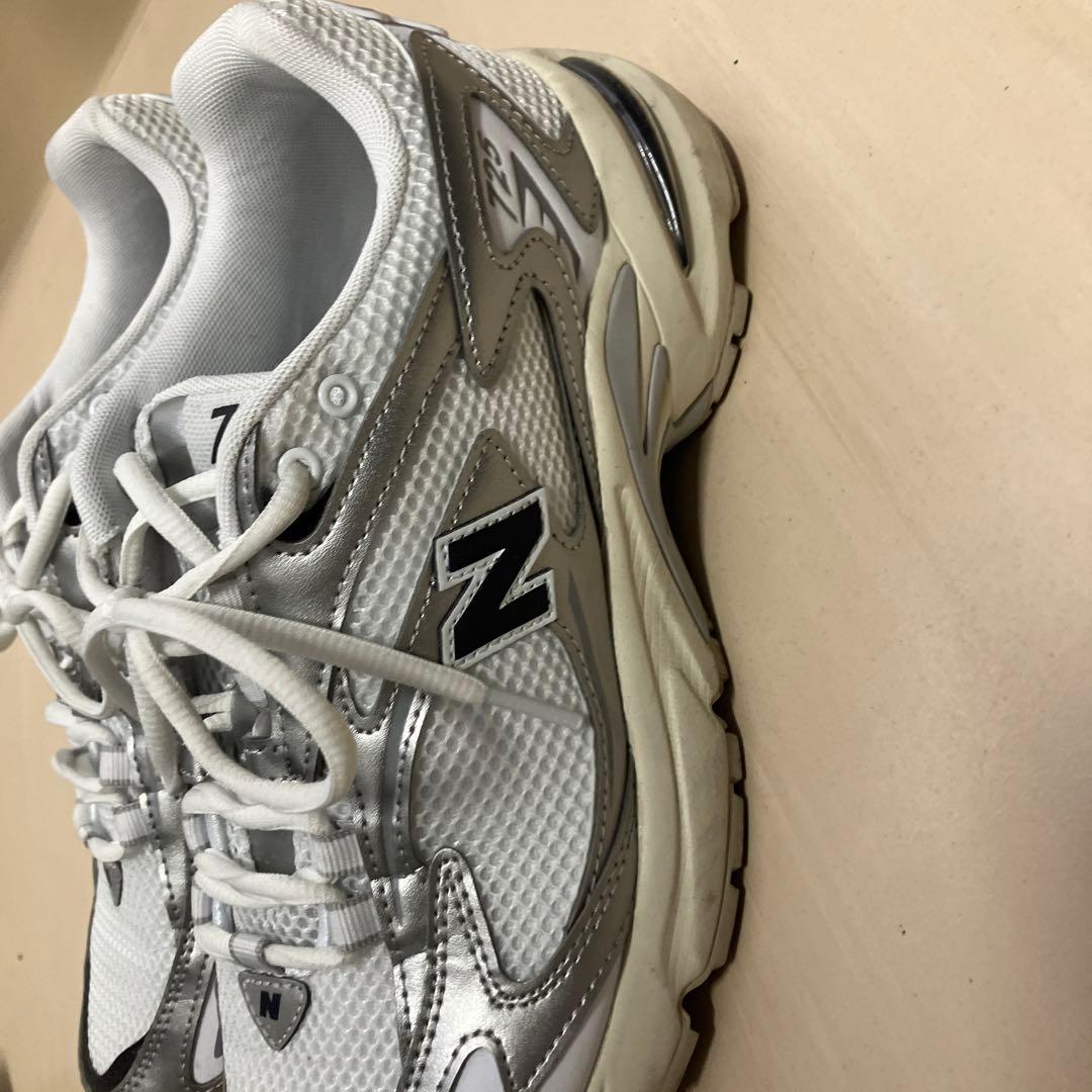 New Balance 725 シューズ ホワイト/シルバー