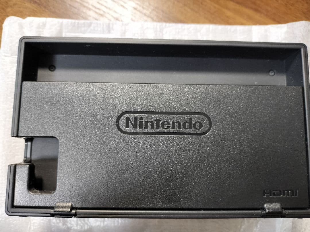 超美品 Nintendo Switch 本体+ゲームパッド(コントローラ未使用)