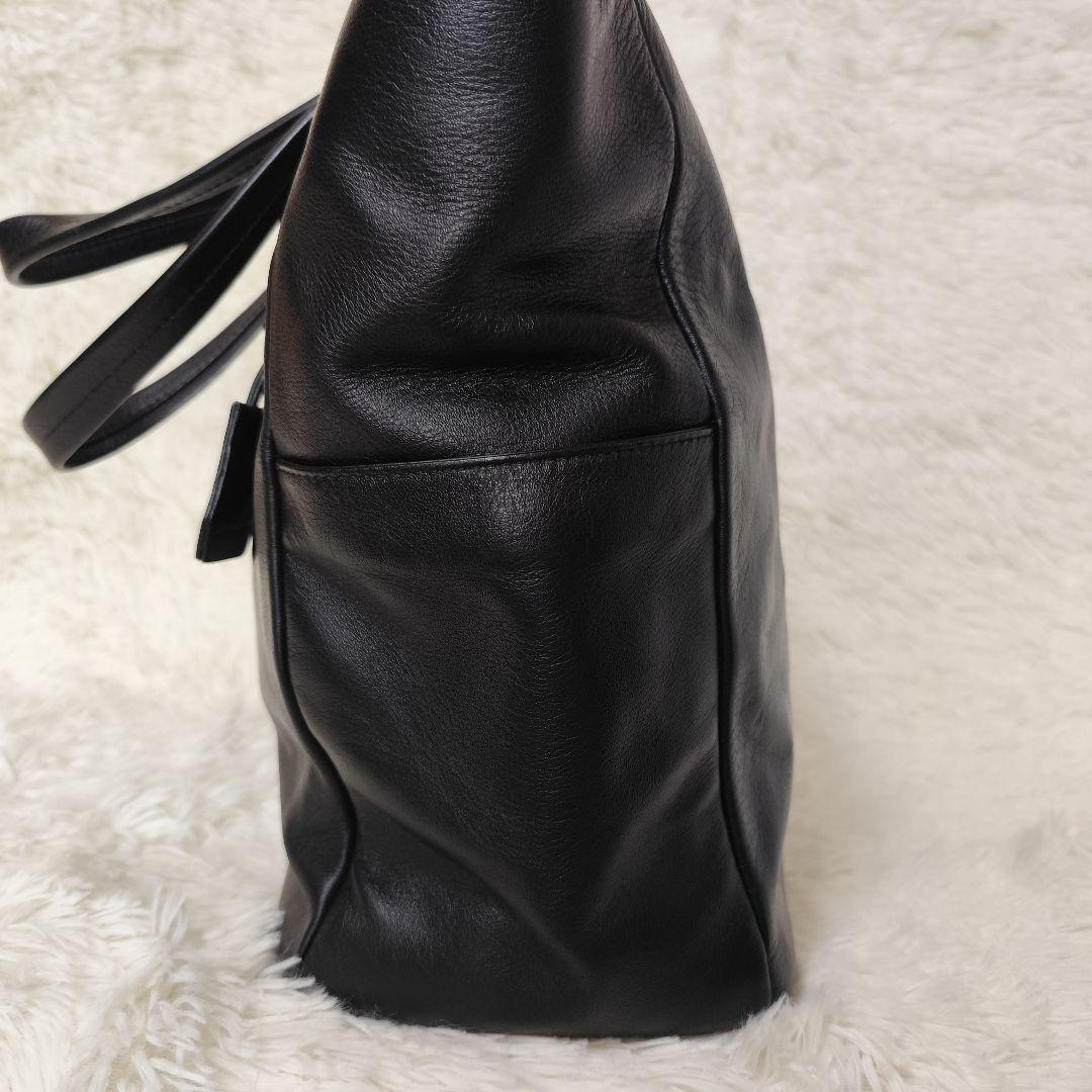 UNITED ARROWS レザー トートバッグ 黒 A4収納 肩がけ ブラック