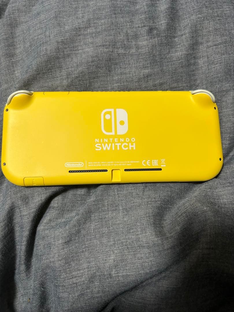 Nintendo Switch Lite(ニンテンドースイッチ ライト)イエロー