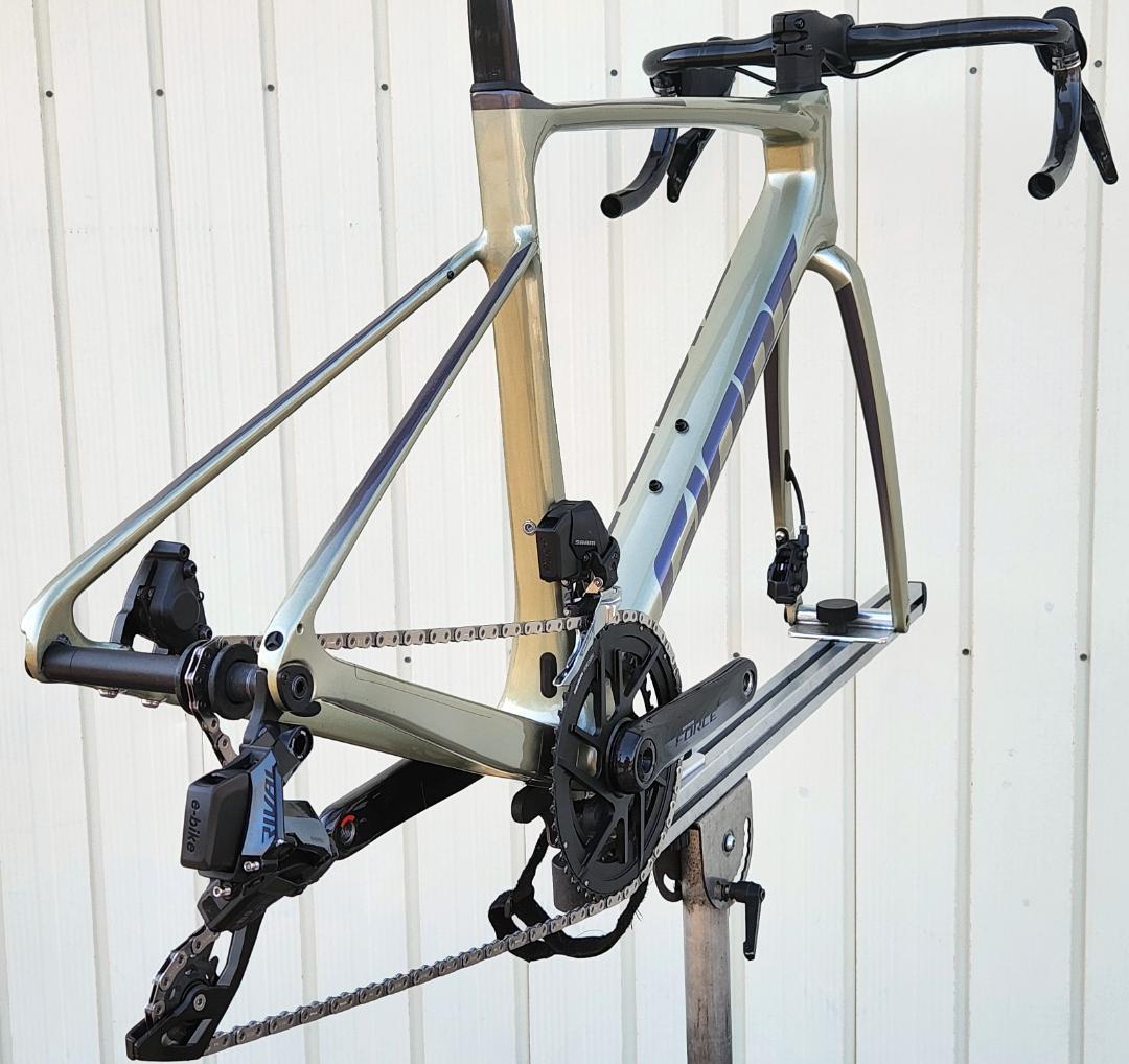 GIANT DEFY ADVANCED Sサイズ 身長目安170cm前後