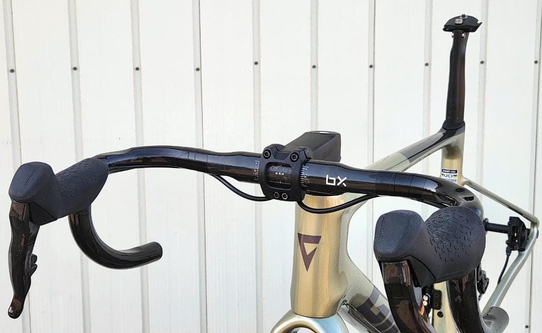 GIANT DEFY ADVANCED Sサイズ 身長目安170cm前後