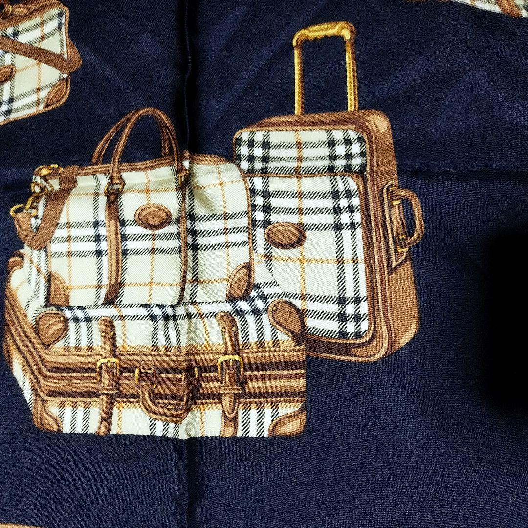 極美品　Burberrys 大判シルクスカーフ　バッグ柄　※ブランドタグ欠品