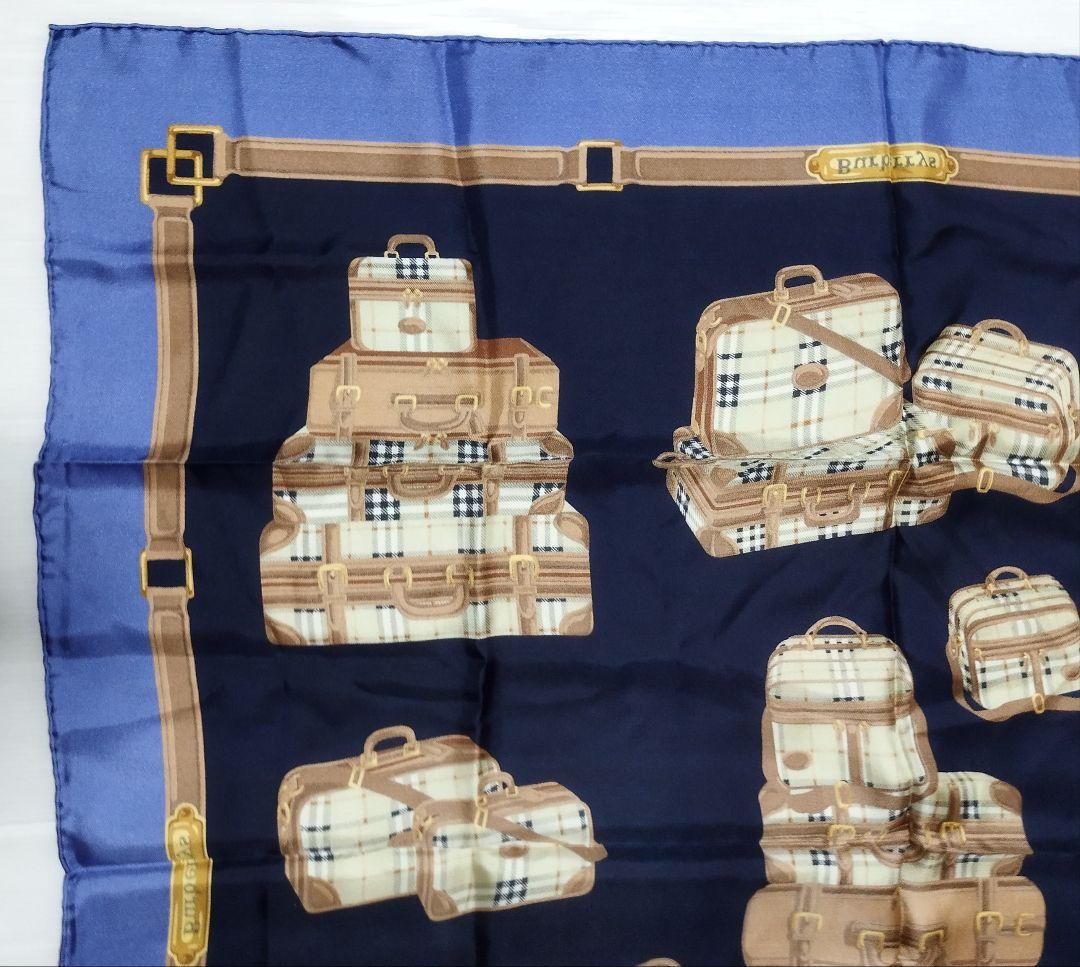極美品　Burberrys 大判シルクスカーフ　バッグ柄　※ブランドタグ欠品