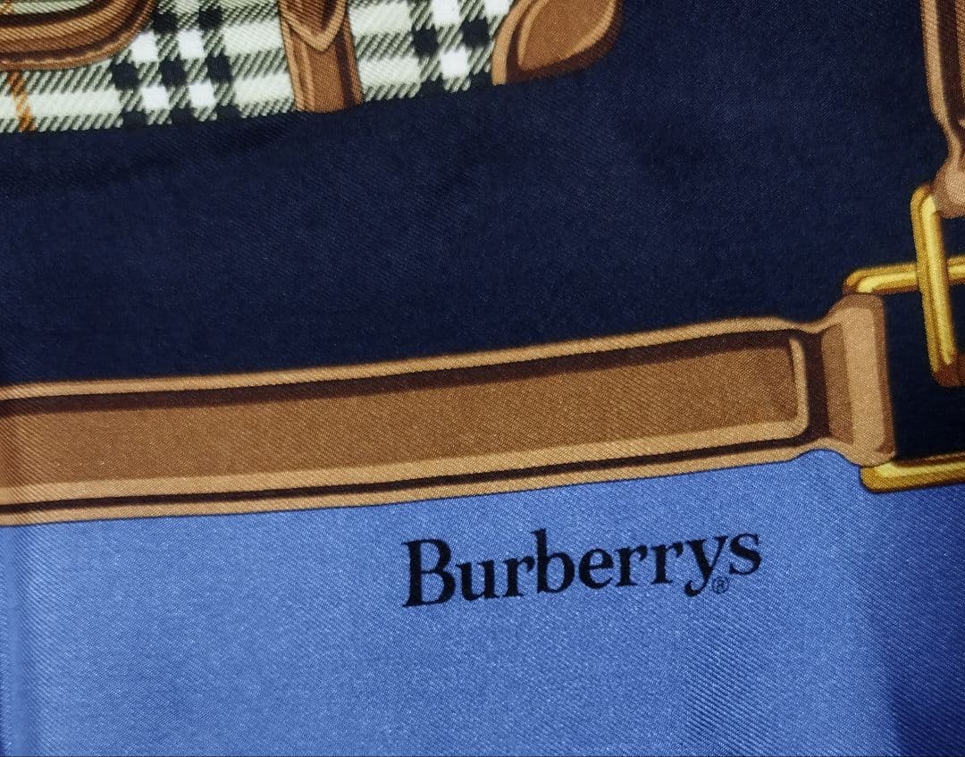 極美品　Burberrys 大判シルクスカーフ　バッグ柄　※ブランドタグ欠品