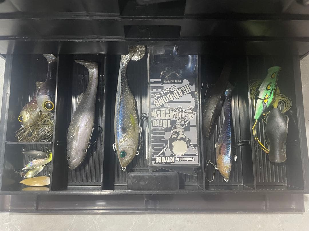 バスルアー　大量☆早い者勝ち☆激安☆バス釣り引退☆人気☆ルアー色々☆新品あり☆