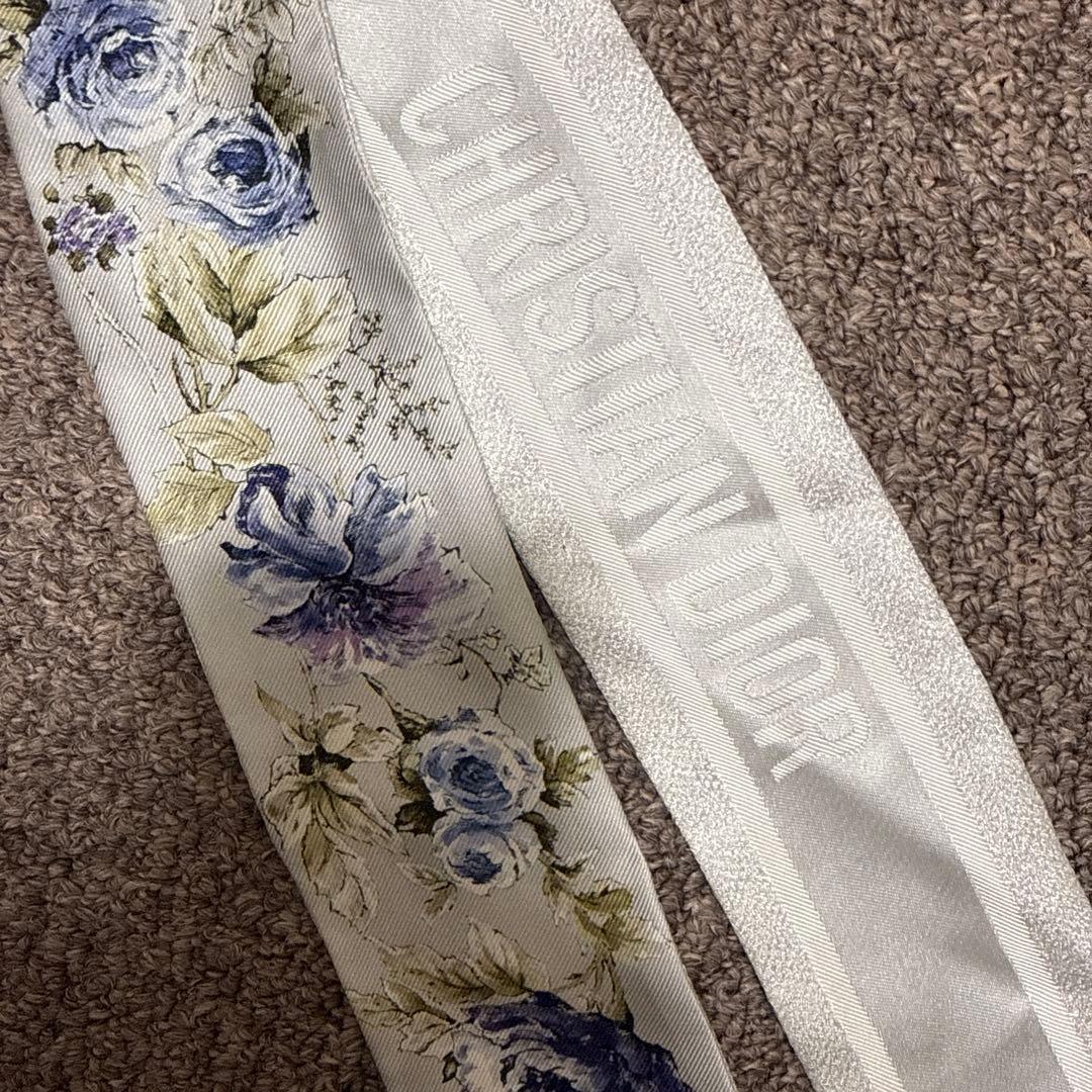 Dior ミッツァ スカーフ　フラワー　花柄