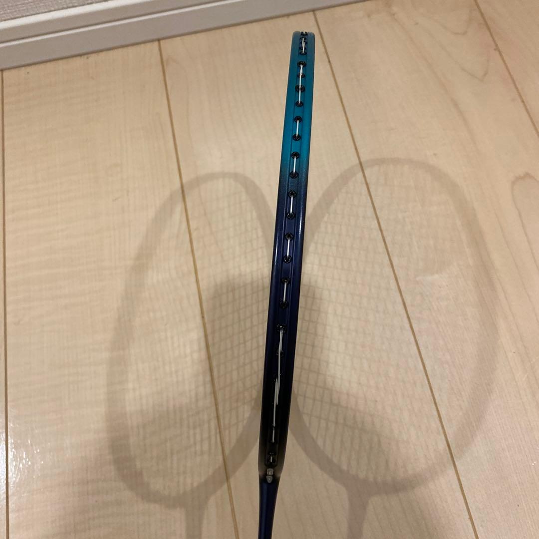 【希少_グリップテープ新品】バドミントン　ヨネックス　ナノフレア700 5UG6