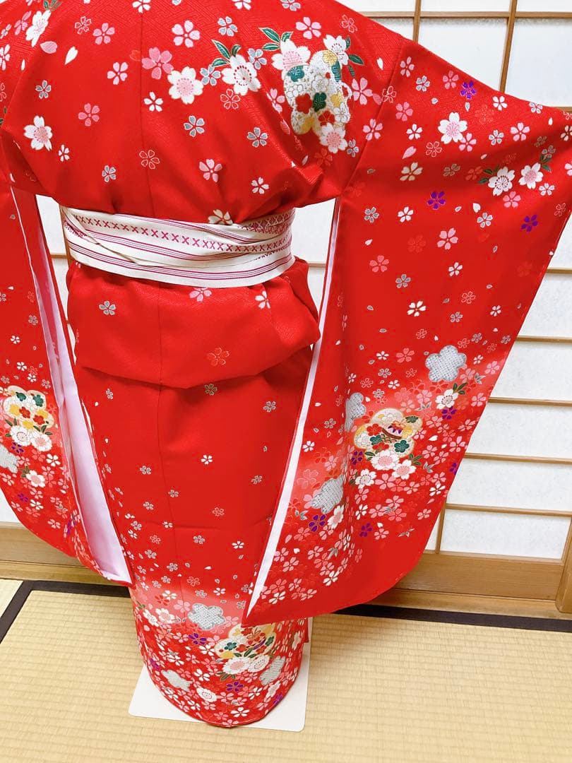 七五三 四つ身 七歳用着物 朱赤 鈴 子ども着物 長襦袢 半衿付き 未使用品