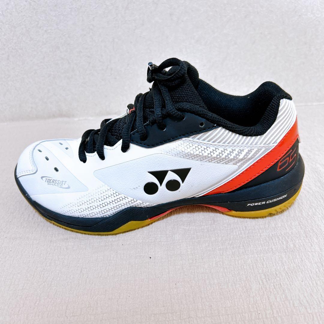✨未使用級✨ 【YONEX】 ヨネックス バドミントンPOWER CUSHION