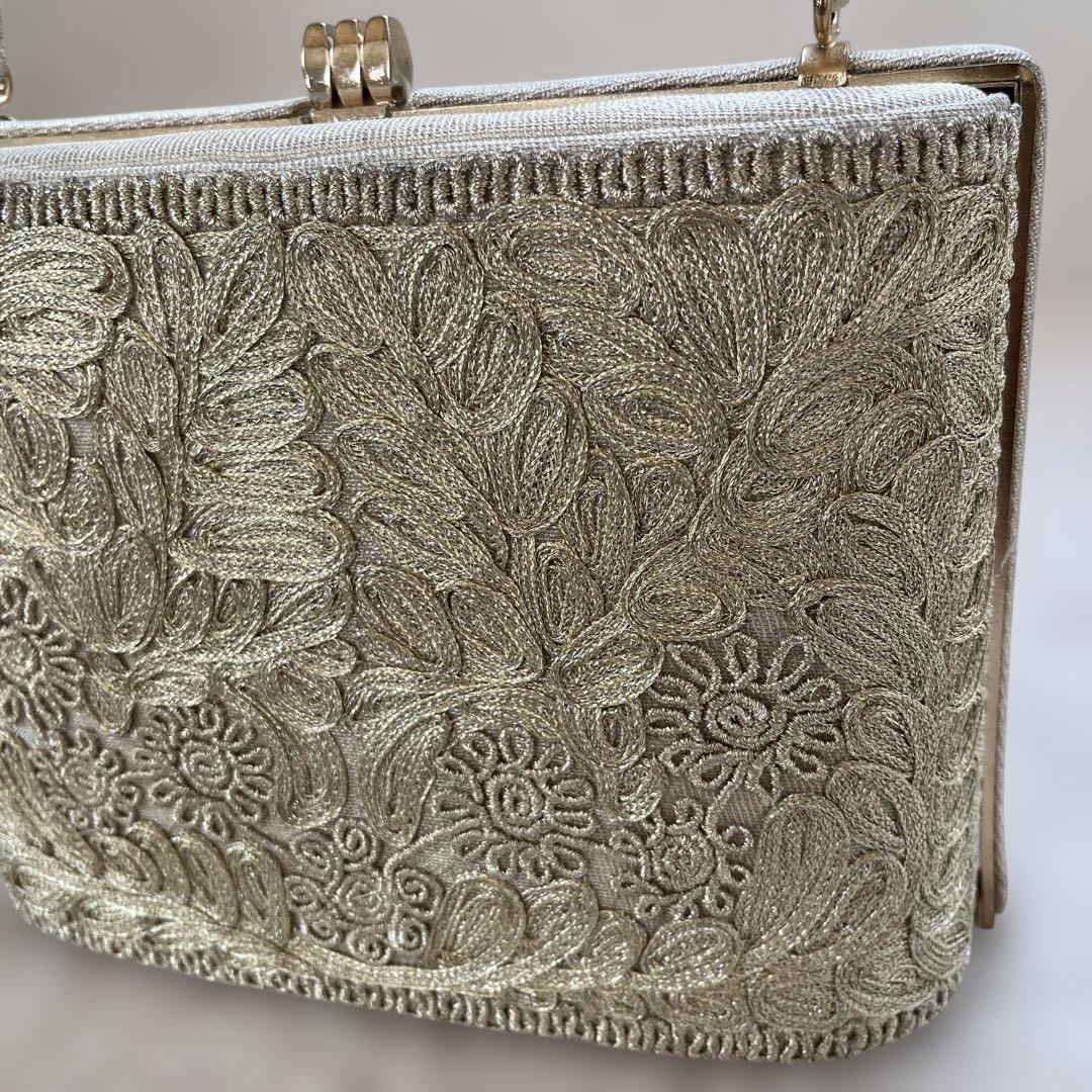コード刺繍 礼装用バッグ　結婚式　黒留袖 フォーマルバッグ シルバーゴールド