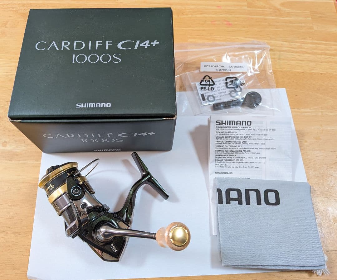 美品 : シマノリール・18カーディフCI4+1000s ／傷・汚れナシ