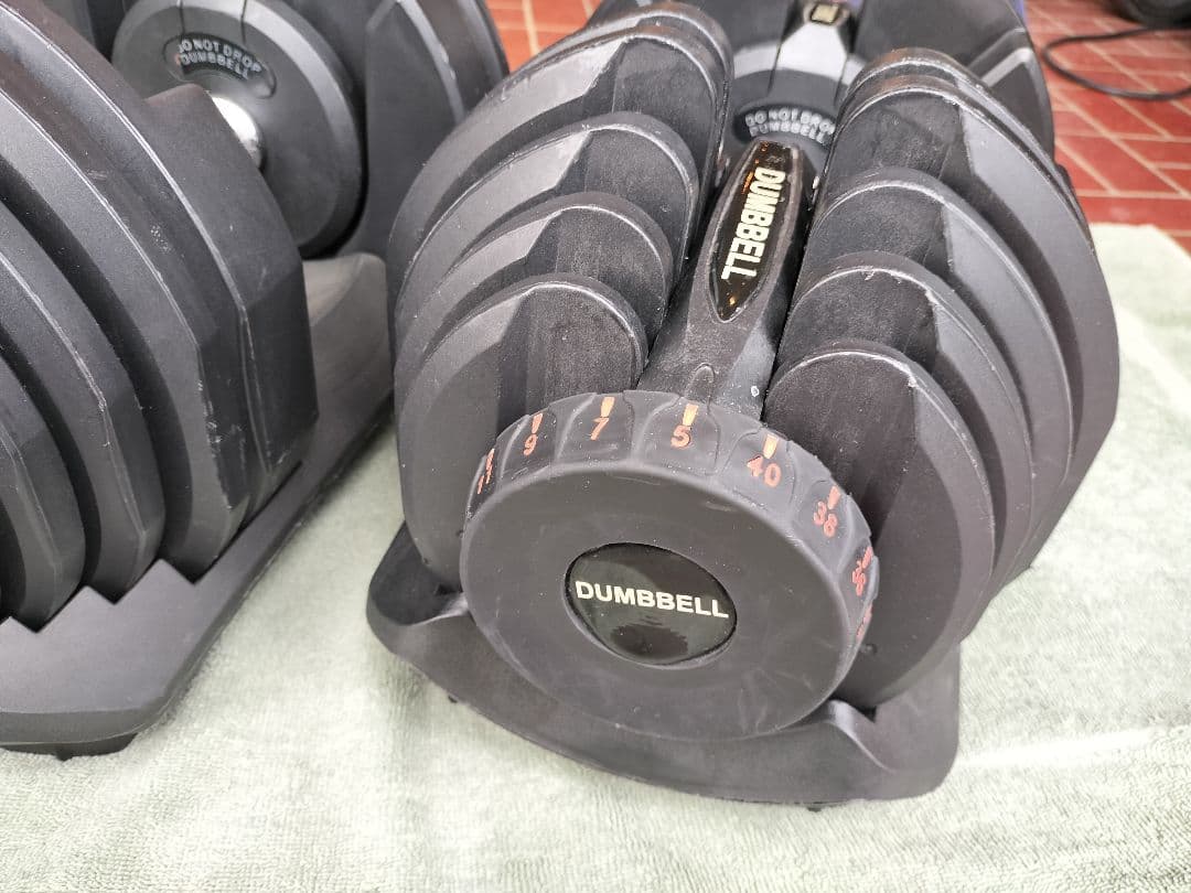 DUMBBELL 可変式ダンベル 最大40kg 片側A