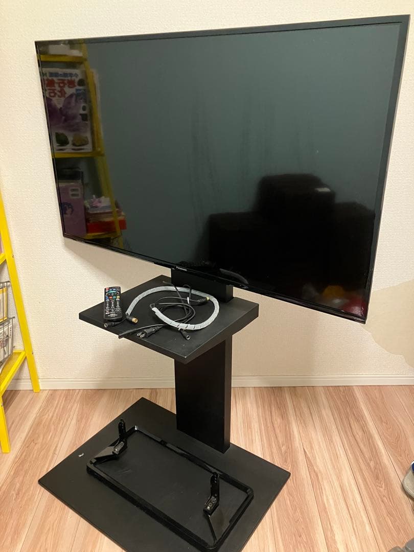 【現品限り】　テレビスタンド台 追加棚付き　EQUALS？