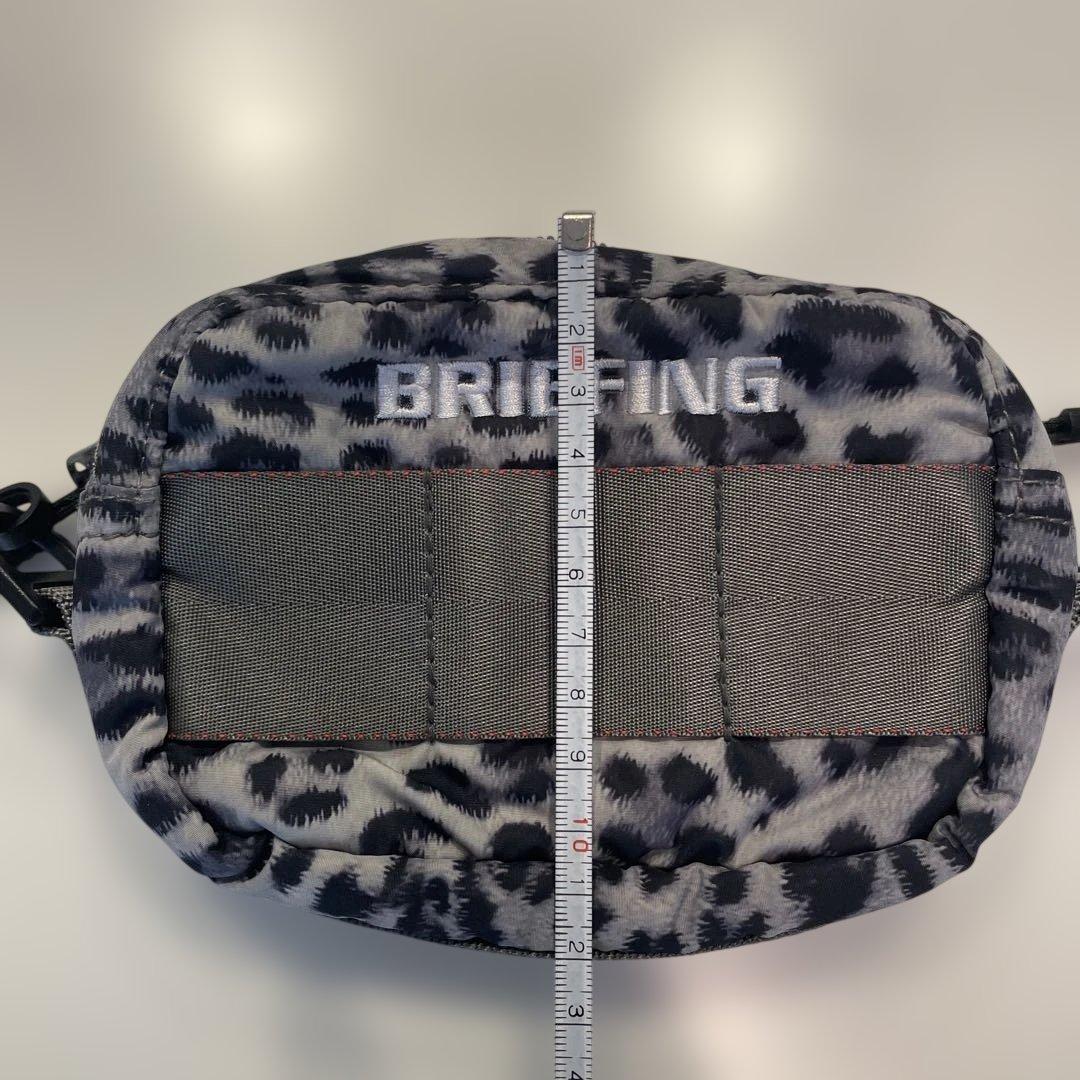 BRIEFING レオパード柄ポーチ