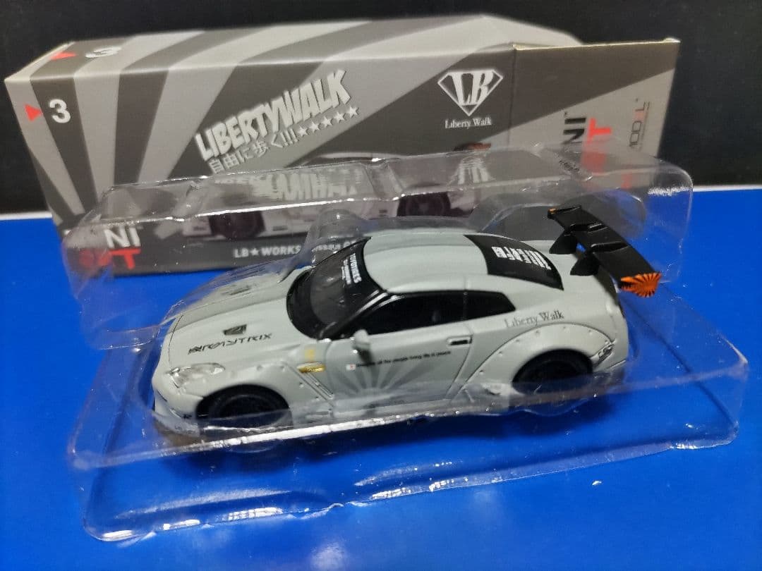 miniGT リバティウォーク　GT-R 2台セット