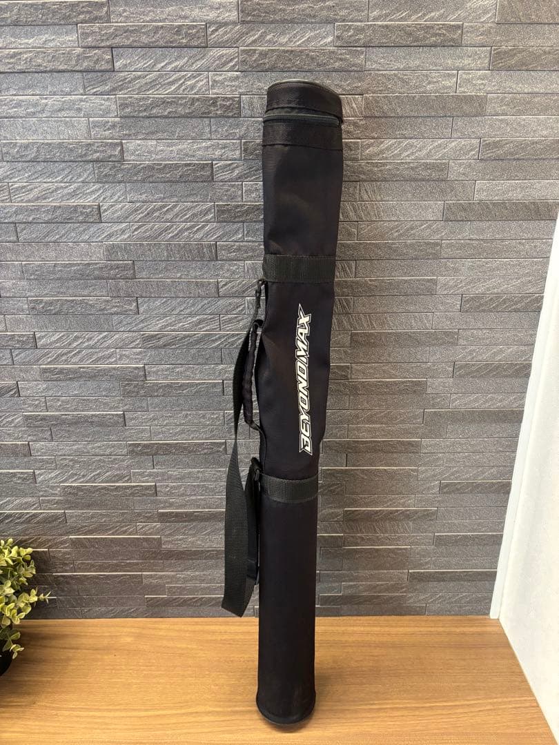 ビヨンドマックスレガシー　LW 84cm 690g 軽量　バットケース付