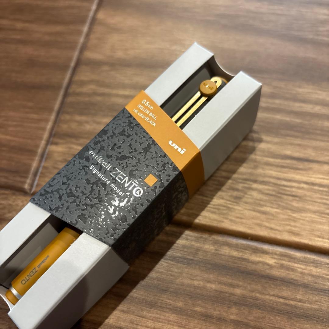 ユニボールゼント シグニチャーモデル 0.5mm ストーンブラス