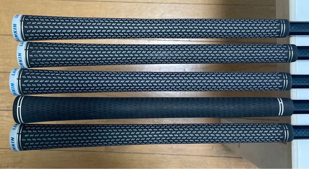 【人気商品】 SIM2 MAX アイアン 6、7、8、9番、PW R 5本セット