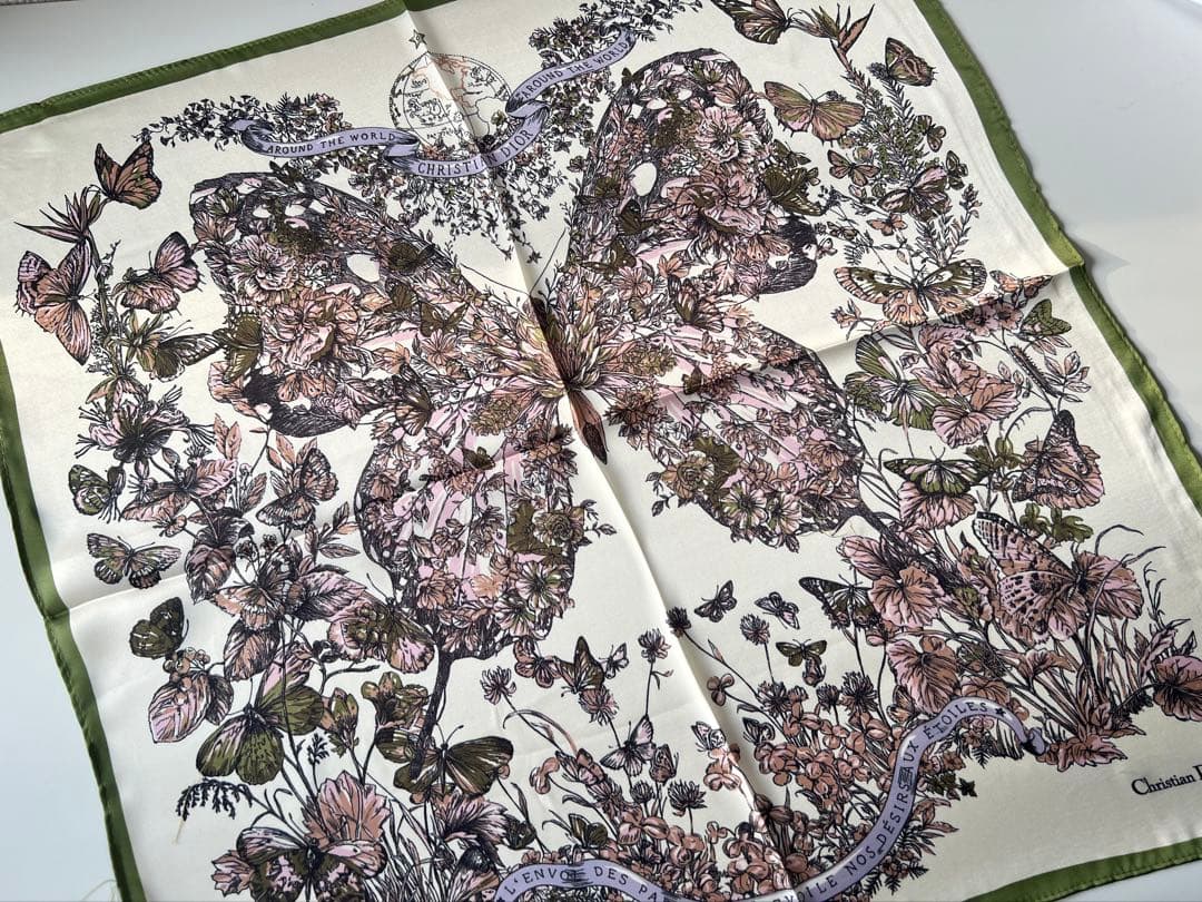 Christian Dior ディオール　ノベルティ　シルク スカーフ