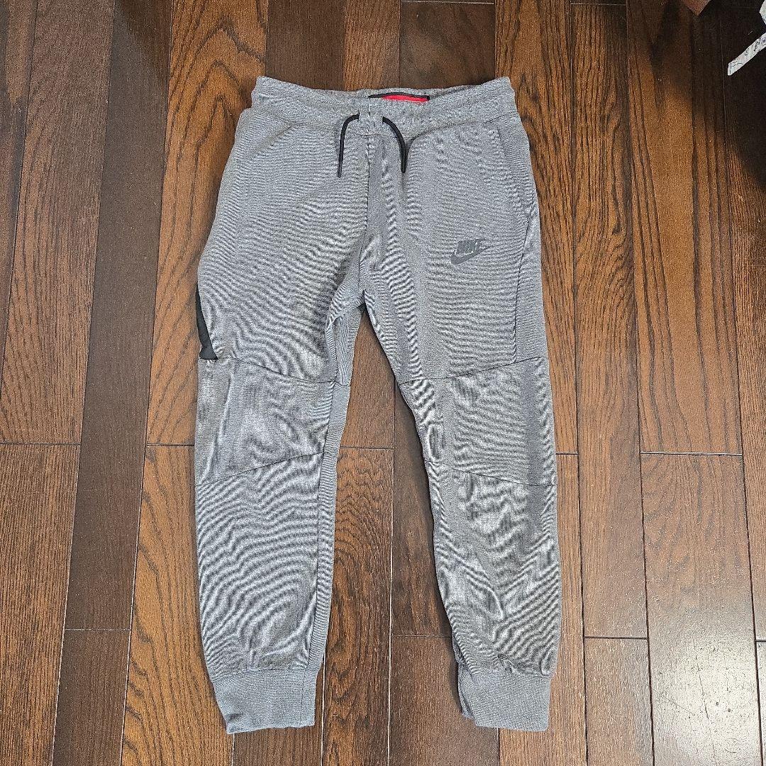NIKE　テックフリース　セットアップ　レディース