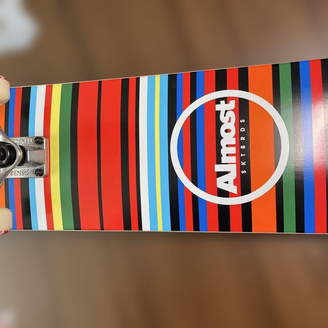 新品　Almost ストライプデザイン スケートボード