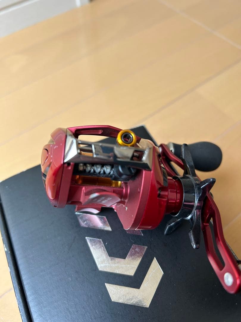 貴重　ダイワ　エアド　レッドチューン100SH カワハギ　左巻き