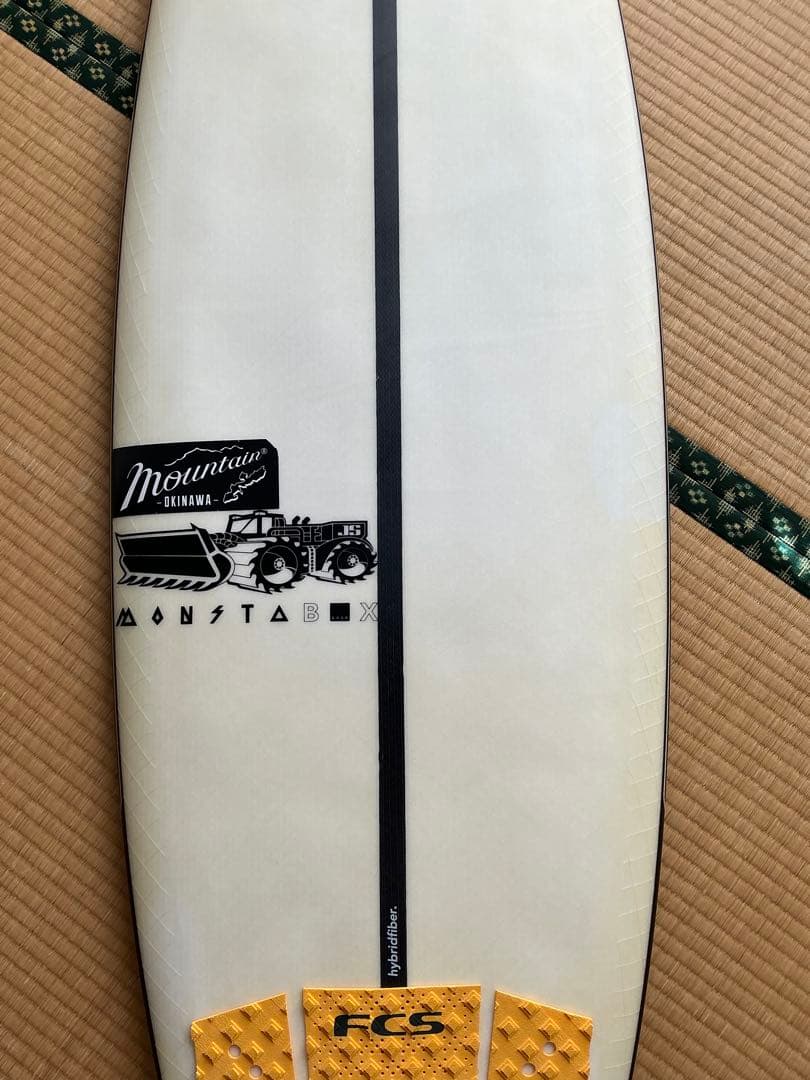 【JS Industries サーフボード 5’9” 26.8L】