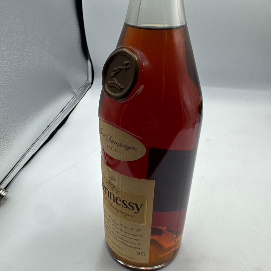 ②Hennessy V.S.O.P コニャック 700ml
