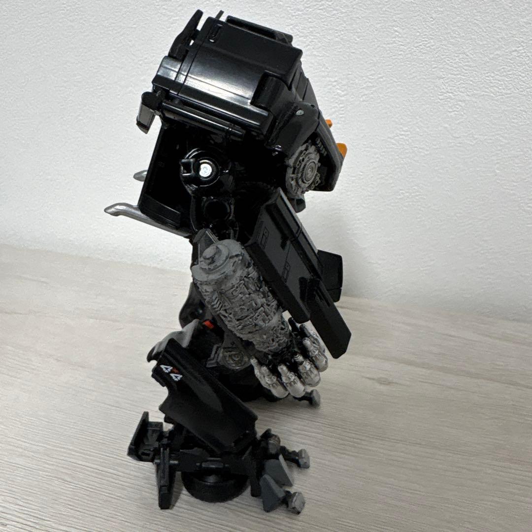 トランスフォーマースタジオシリーズ アイアンハイド