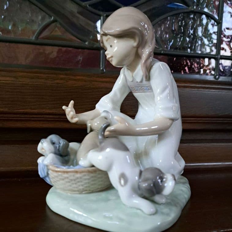 リヤドロLLADRO 「こっそりお外へ」#5595