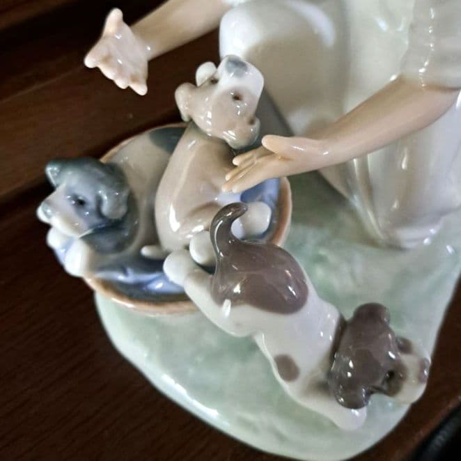 リヤドロLLADRO 「こっそりお外へ」#5595