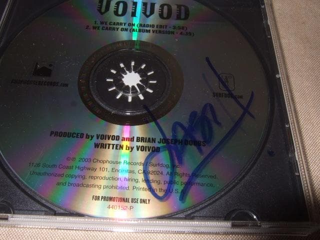 VOIVOD,直筆サイン入り,LLICA,新品CD,メタリカ