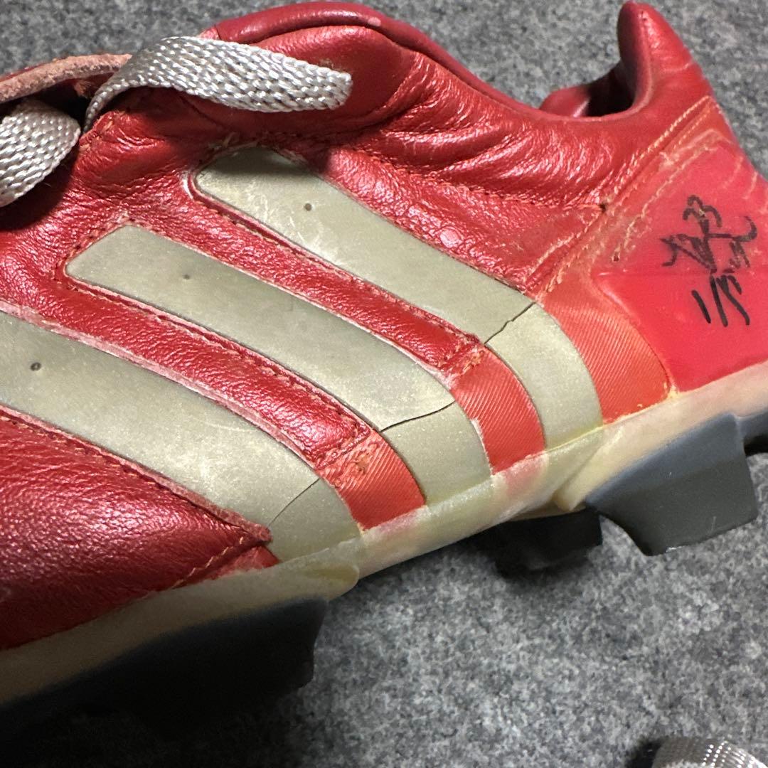 adidas プレデターマニアHGサイン入り
