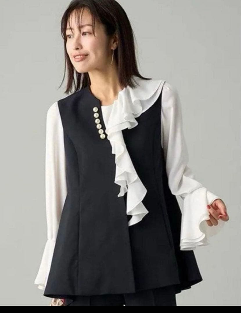 【完売品】CELFORD ペプラムパールジレ&アシメラッフルブラウス2点セット