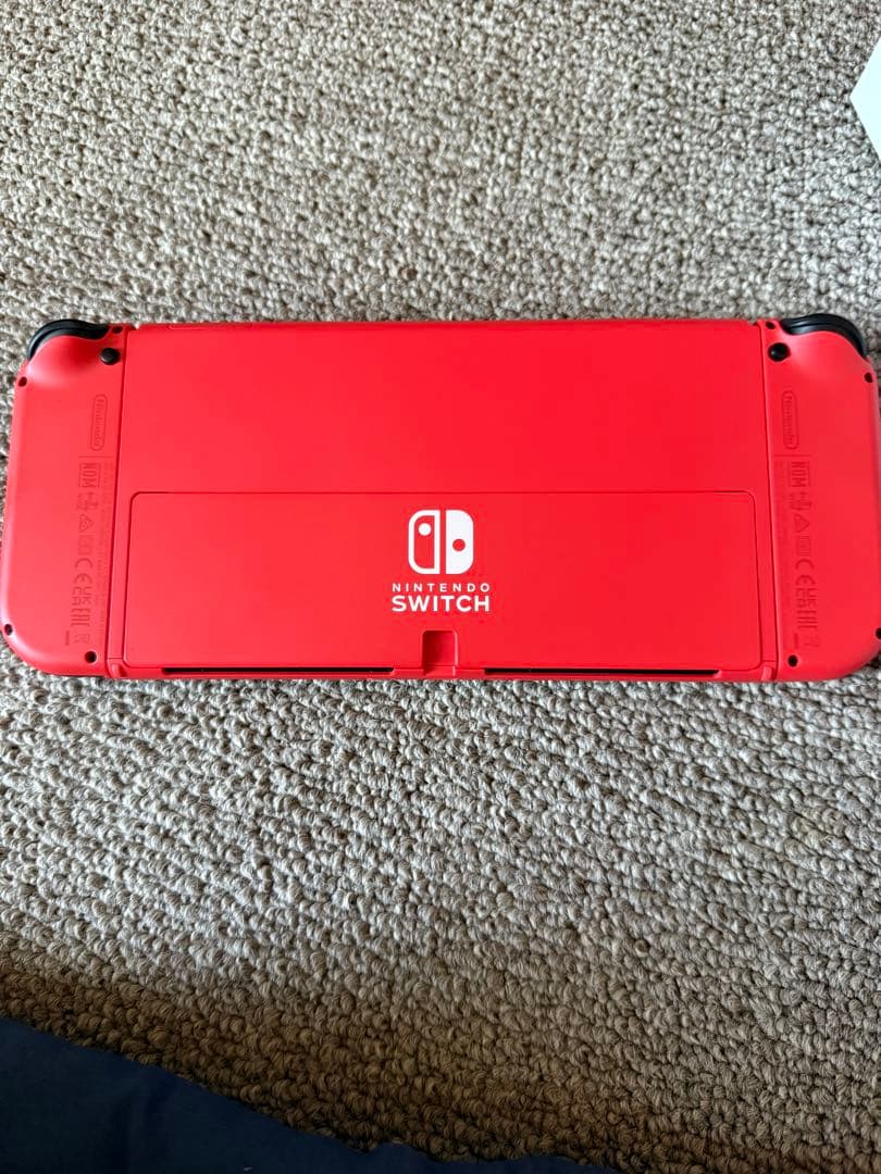任天堂Switch 有機EL マリオレッド