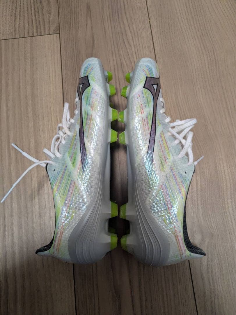 Mizuno Alpha サッカーシューズ ホワイト・マルチカラー25.5