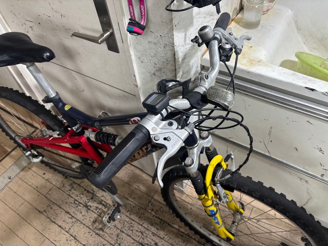 Louis Garneau CFS ルイガノフルサスマウンテンバイク