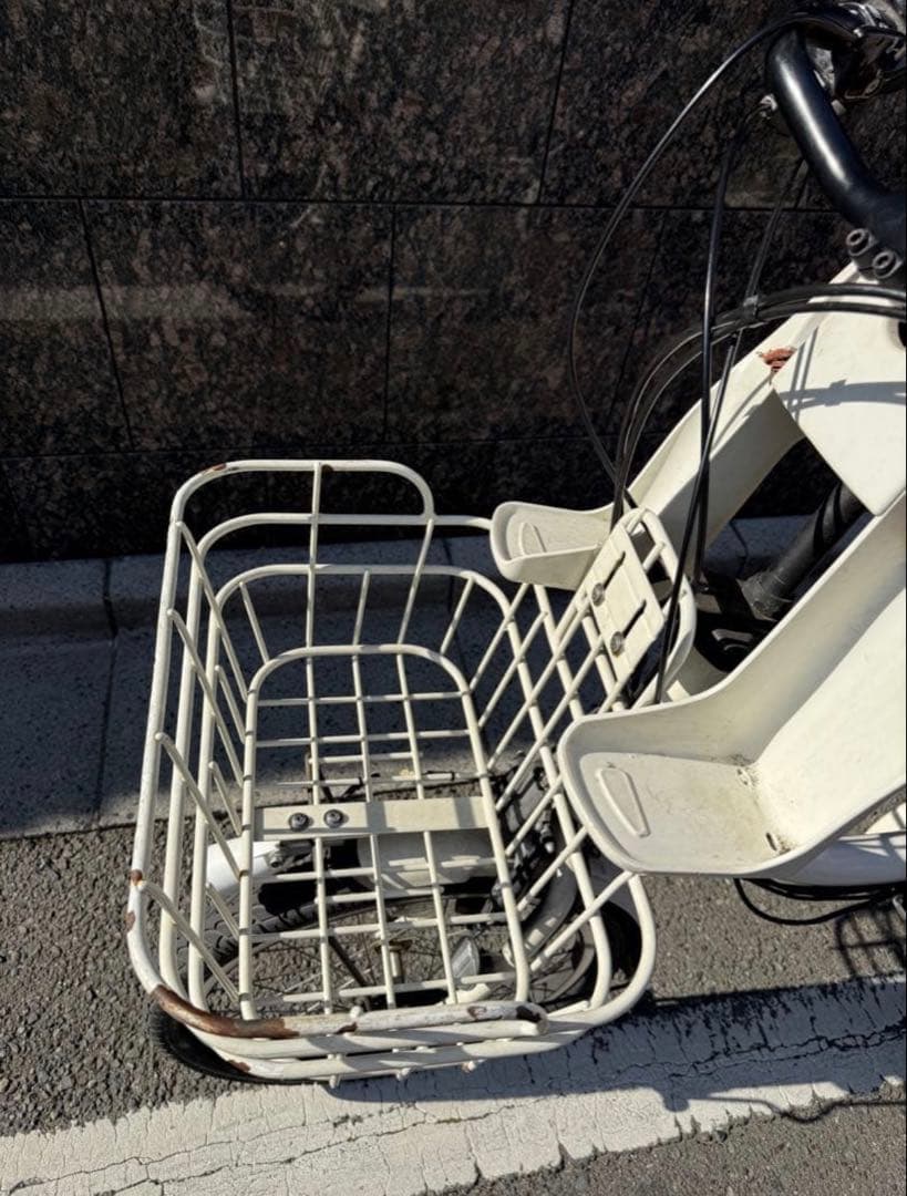 bikke電動アシスト自転車 チャイルドシート付き ホワイト