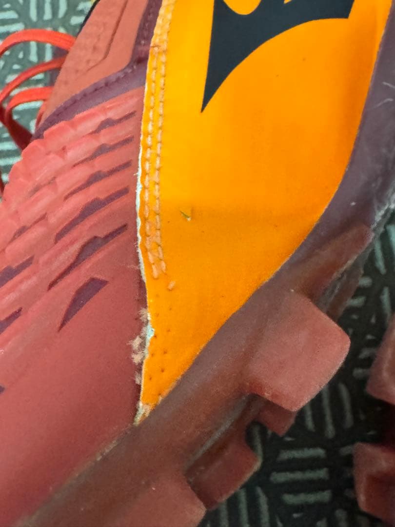 ミズノ ウェーブイグニタス 27cm