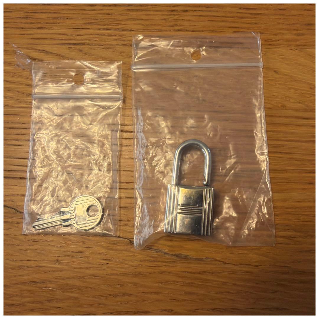 【美品】HERMES エルメス カデナ 南京錠＆鍵1本 セット（番号121）