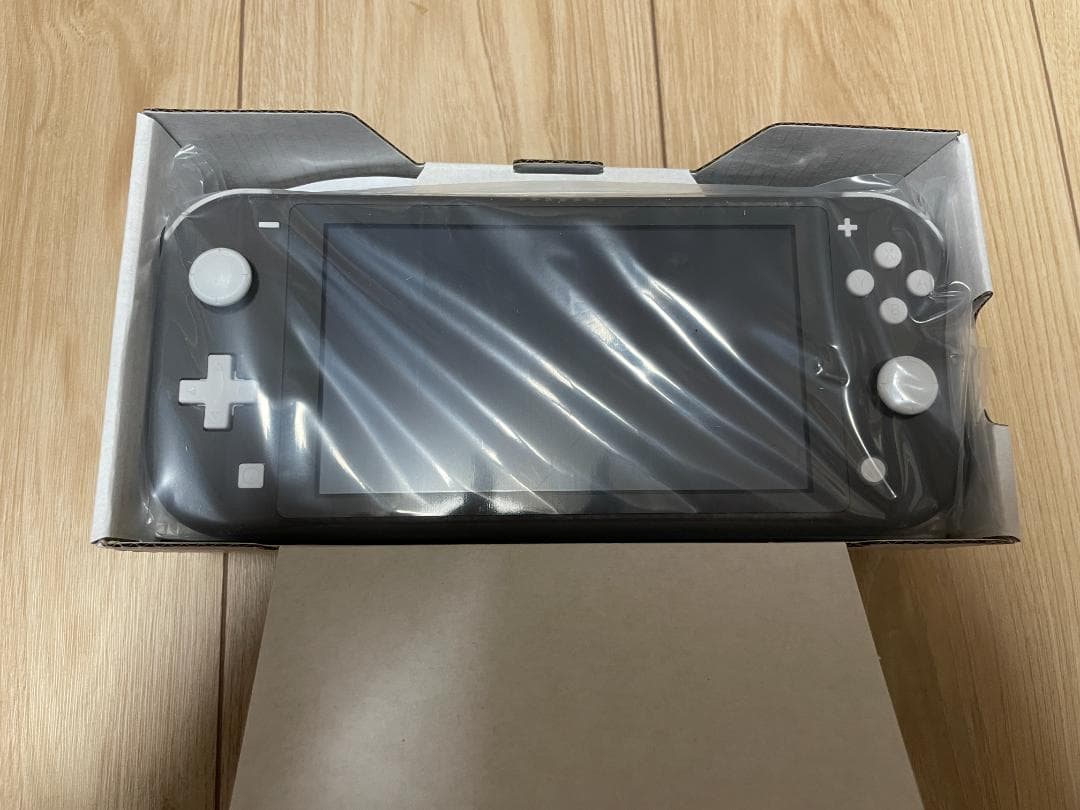 【028】Nintendo Switch Lite グレー 未使用 本体