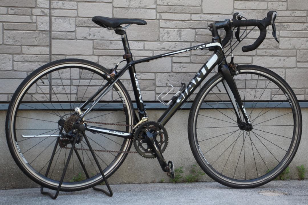 引き取り限定♪人気のGIANT♪DEFY3♪軽量アルミフレーム♪スポーツの秋に♪