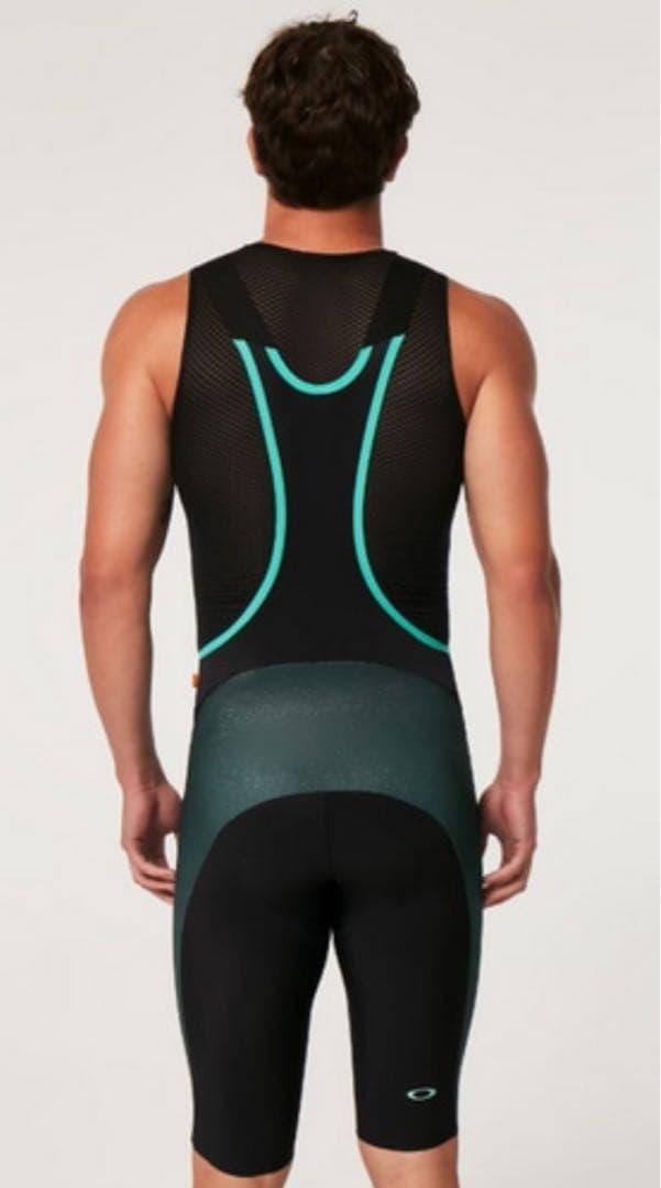 ☆新品タグ付☆ オークリー ビブショーツ エンデュランス ウルトラ ビブ　M