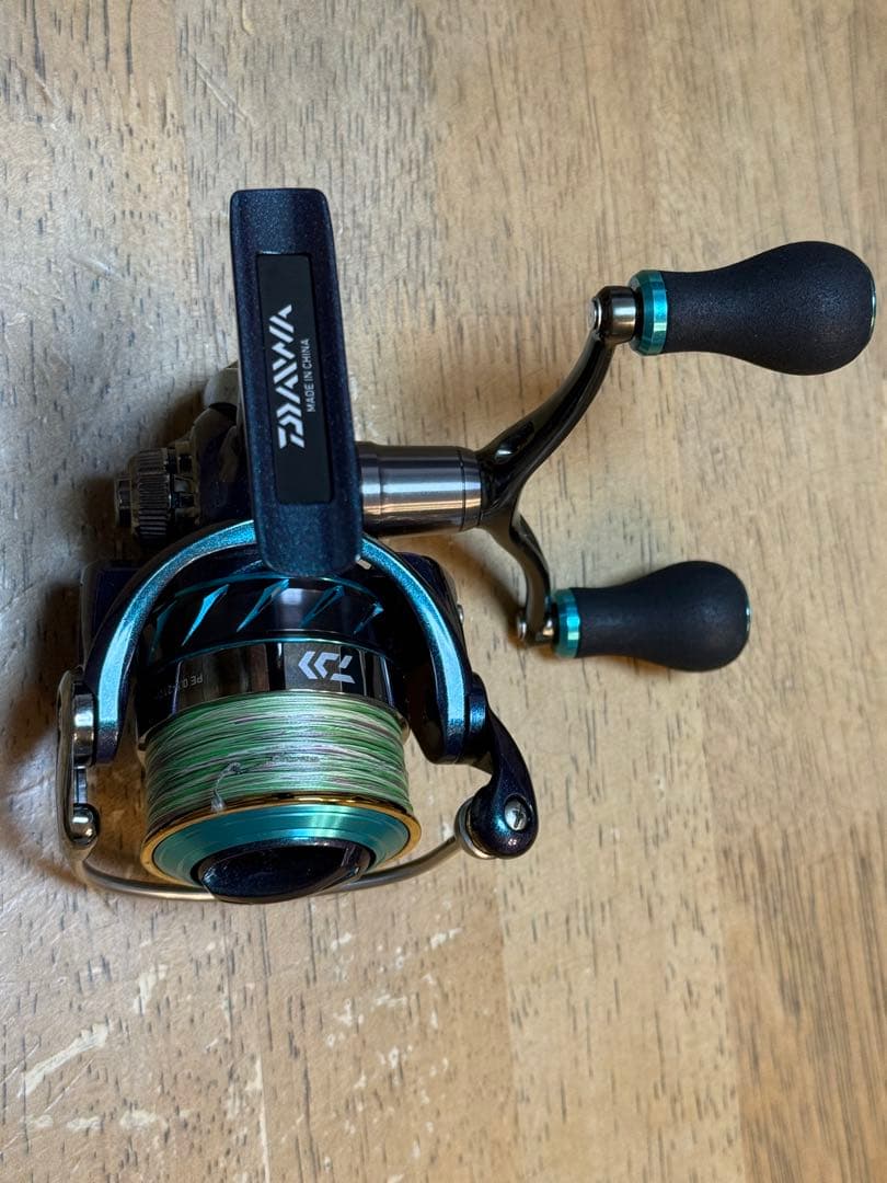 DAIWA エメラルダス　MX2508PE スピニングリール
