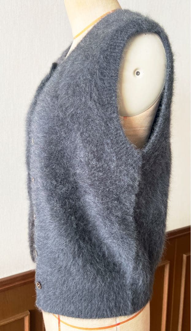 未使用品2025AW NOBLE FOX/Caファーニットフロントボタンベスト
