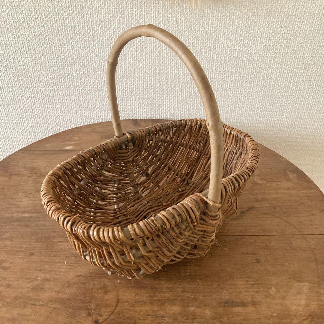 オランダのアンティークショップで購入　バスケット2セット　フレンチやシャビー好き