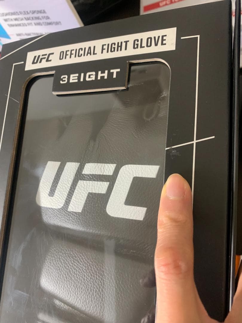 外箱訳あり公式販売【独占】UFC3Eight 公式試合用　グローブ新品 激レアS